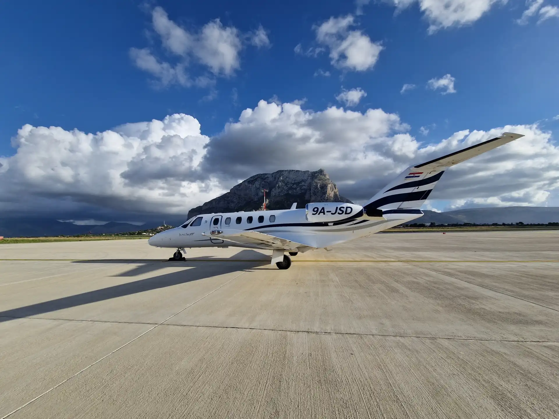 private jet and helicopters croatia mansion rent service